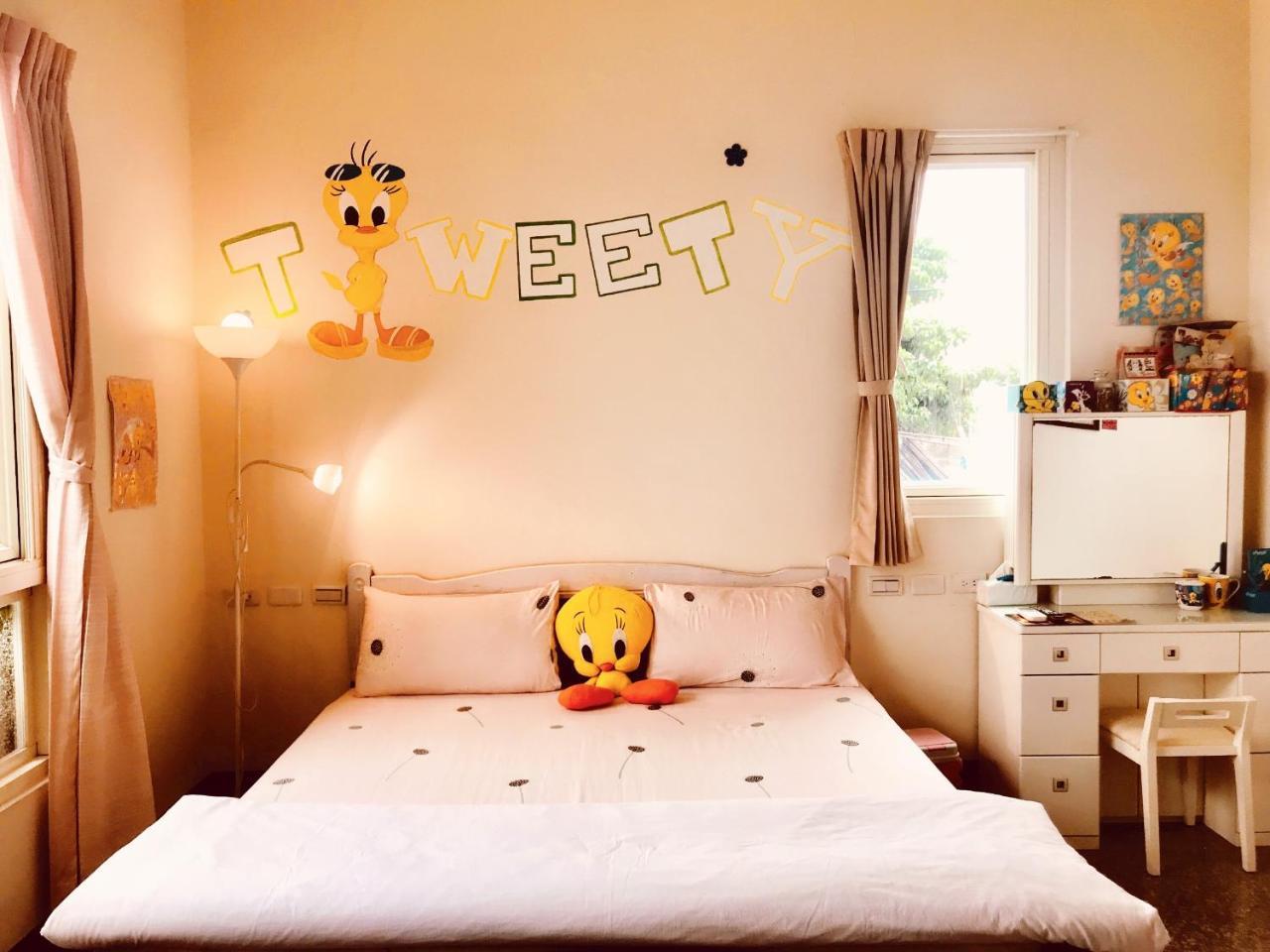 Bed and Breakfast 11 House Erlin Esterno foto