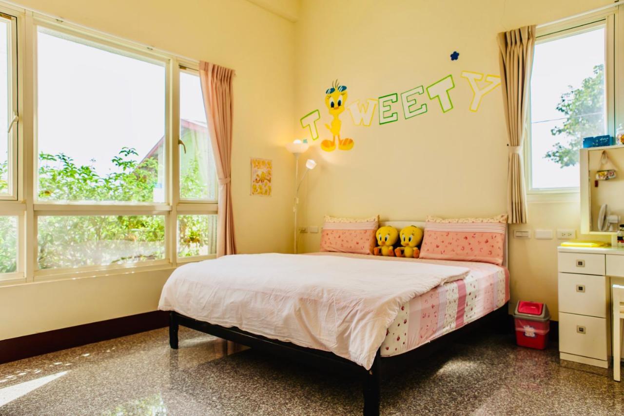 Bed and Breakfast 11 House Erlin Esterno foto