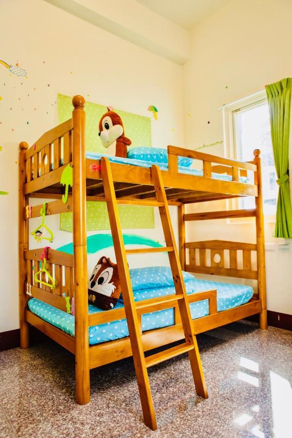 Bed and Breakfast 11 House Erlin Esterno foto